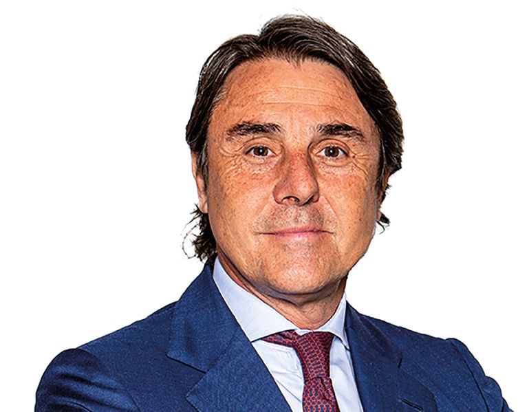 Donato Gonzalez-Sanchez, Responsable de la Banque de financement & d'investissement, Métier Titres et Représentant du Groupe en Espagne et au Portugal